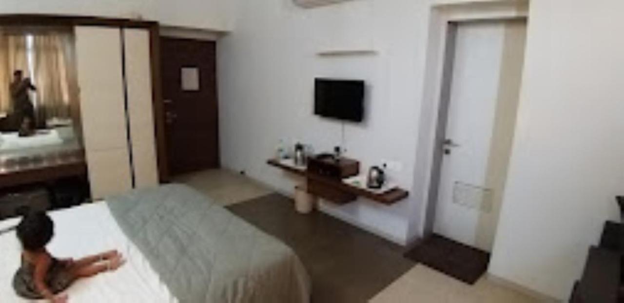 Hotel Maratha Residency,Ratnāgiri Екстериор снимка